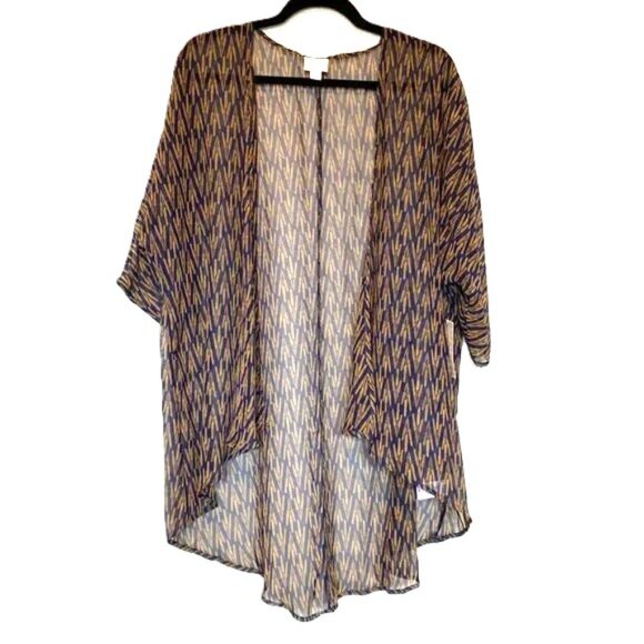 The LuLaRoe Lindsay Medium Open Kimono Cardigan in Bohemian Blue is a stylish an - Picture 2 of 4
